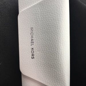 Michael kors glass case